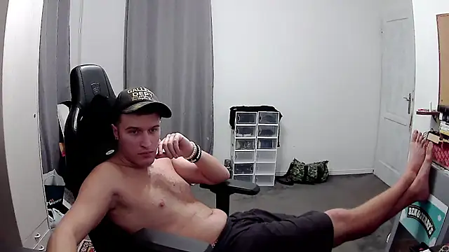 PKrisztian online show from 11/15/25, 04:33