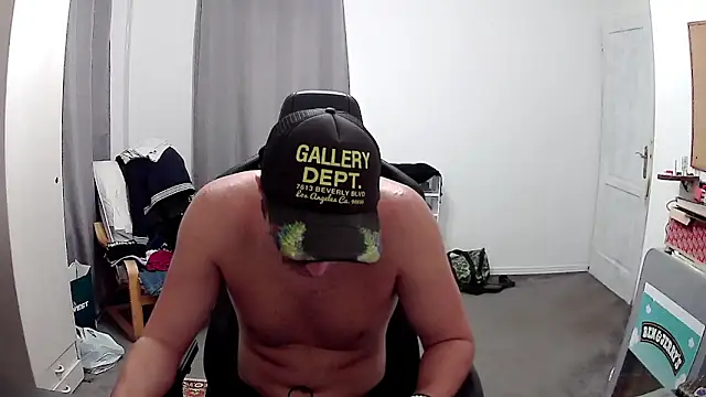 PKrisztian online show from 10/03/25, 04:08