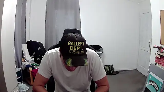 PKrisztian online show from 10/08/25, 07:32