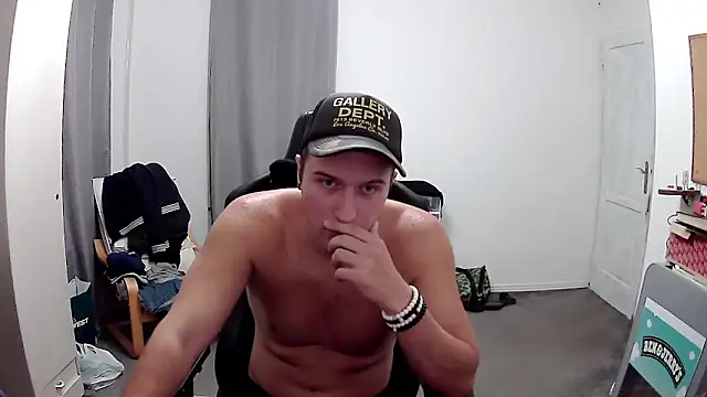 PKrisztian online show from 10/01/25, 04:55