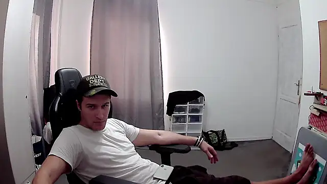 PKrisztian online show from 10/09/25, 02:50