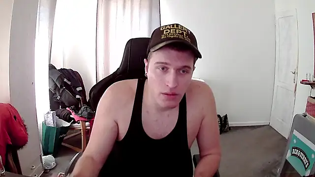 PKrisztian online show from 04/07/26, 01:57