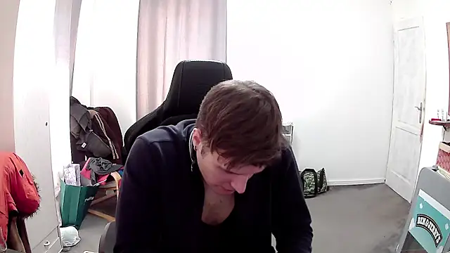 PKrisztian online show from 04/08/26, 01:45