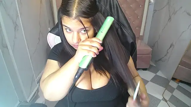 skeler lovd b  online show from 03/27/26, 01:01