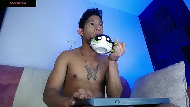 Palo santo online show from 07/04/26, 07:48