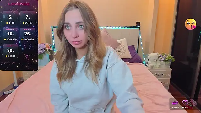 PerfectJulllia online show from 12/05/24, 08:49