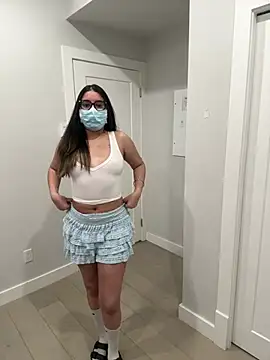 jAsMinE678 online show from 03/15/26, 04:30