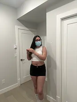 jAsMinE678 online show from 04/15/26, 06:12