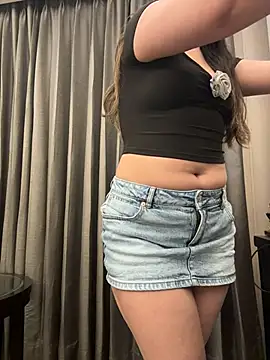 jAsMinE678 online show from 07/16/26, 10:07