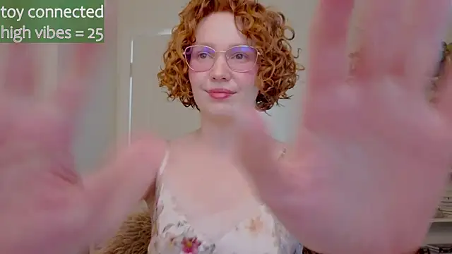 Snapshot of _lightmyfire chatting on 09/12/25, 08:14  lightmyfire online show from 09/12/25, 08:14