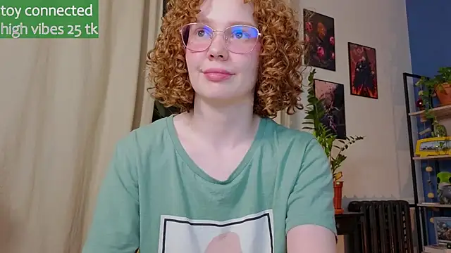 Snapshot of _lightmyfire chatting on 03/21/25, 08:29  lightmyfire online show from 03/21/25, 08:29