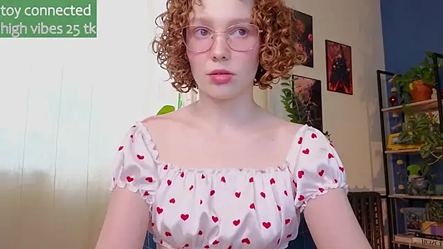 Snapshot of _lightmyfire chatting on 02/14/25, 07:59  lightmyfire online show from 02/14/25, 07:59