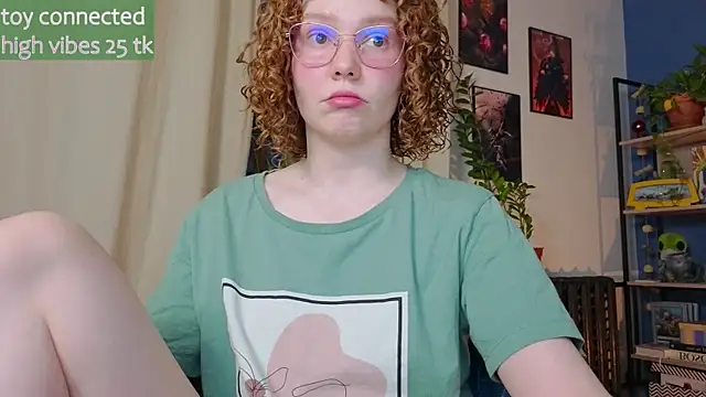 Snapshot of _lightmyfire chatting on 02/19/25, 03:27  lightmyfire online show from 02/19/25, 03:27