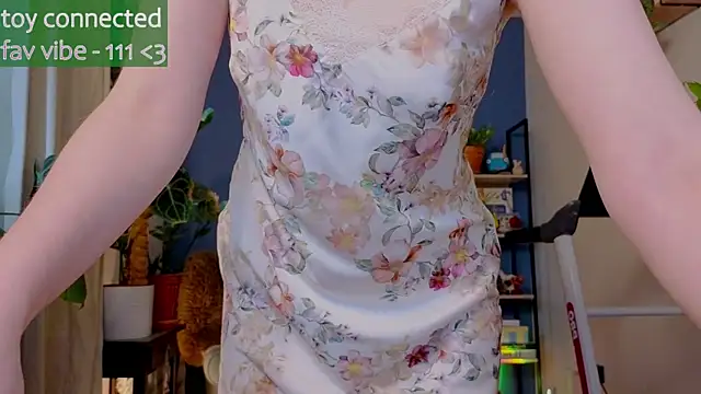 Snapshot of _lightmyfire chatting on 11/03/25, 06:18  lightmyfire online show from 11/03/25, 06:18