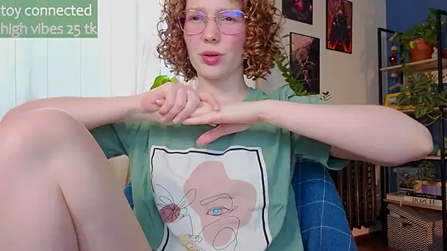 Snapshot of _lightmyfire chatting on 02/16/25, 01:16  lightmyfire online show from 02/16/25, 01:16