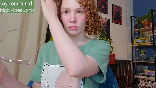 Snapshot of _lightmyfire chatting on 02/19/25, 07:26  lightmyfire online show from 02/19/25, 07:26