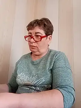 Snapshot of Lee_Nell chatting on 01/24/25, 04:37 Lee Nell online show from 01/24/25, 04:37