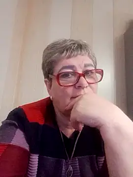 Snapshot of Lee_Nell chatting on 03/21/25, 04:06 Lee Nell online show from 03/21/25, 04:06