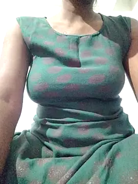 rituporna2004 online show from 04/01/26, 02:46