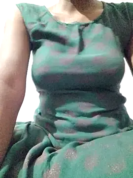 rituporna2004 online show from 04/09/26, 12:01