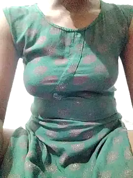 Snapshot of rituporna2004 chatting on 03/03/25, 01:12 rituporna2004 online show from 03/03/25, 01:12