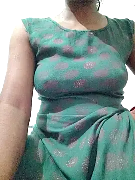 rituporna2004 online show from 12/02/25, 02:08