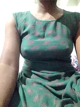 rituporna2004 online show from 12/22/25, 02:22