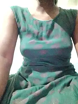 rituporna2004 online show from 01/13/26, 02:15