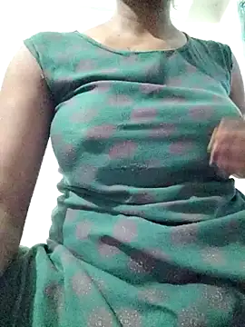 rituporna2004 online show from 04/13/26, 05:11