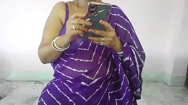 my-laila online show from 04/23/26, 07:59