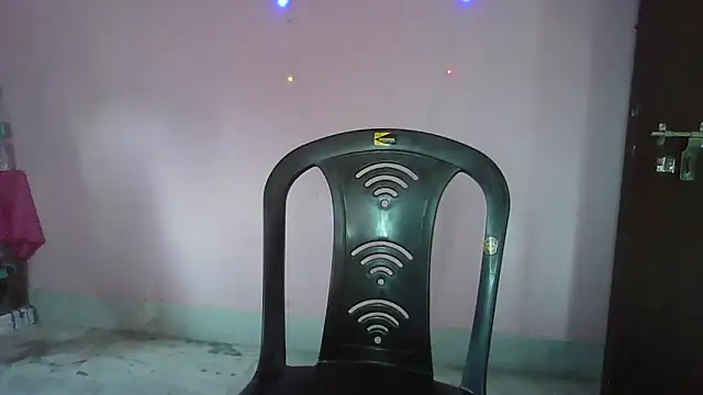 Snapshot of my-laila chatting on 12/17/25, 07:35 my-laila online show from 12/17/25, 07:35