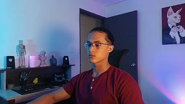 Snapshot of alejo_x3 chatting on 10/08/25, 09:04 alejo x3 online show from 10/08/25, 09:04