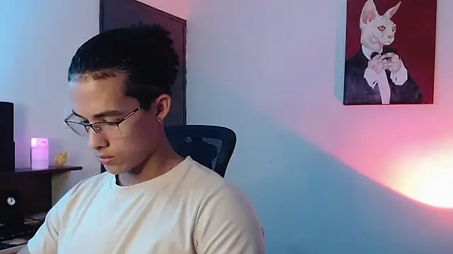 Snapshot of alejo_x3 chatting on 02/27/25, 07:41 alejo x3 online show from 02/27/25, 07:41