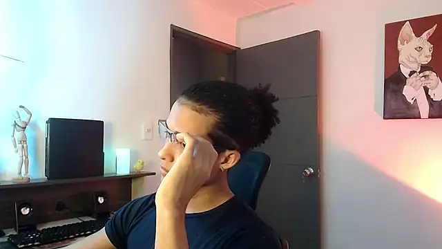 Snapshot of alejo_x3 chatting on 02/28/25, 03:48 alejo x3 online show from 02/28/25, 03:48