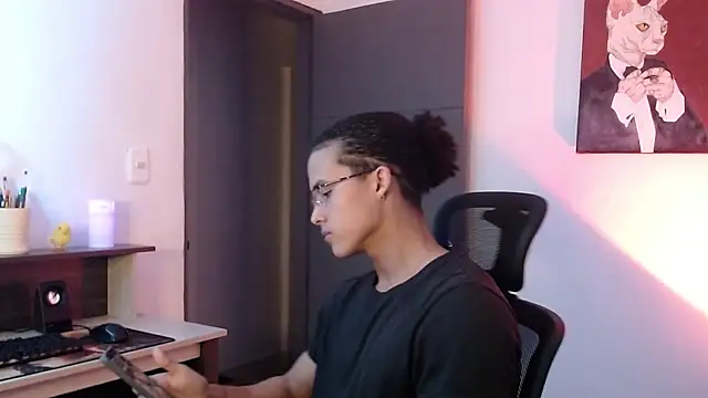 Snapshot of alejo_x3 chatting on 02/12/25, 12:27 alejo x3 online show from 02/12/25, 12:27