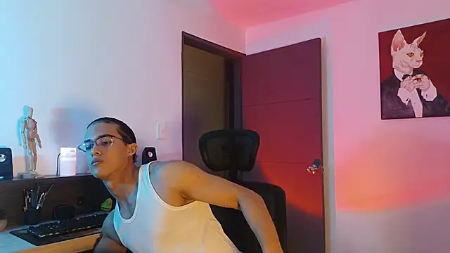 Snapshot of alejo_x3 chatting on 09/13/25, 01:27 alejo x3 online show from 09/13/25, 01:27