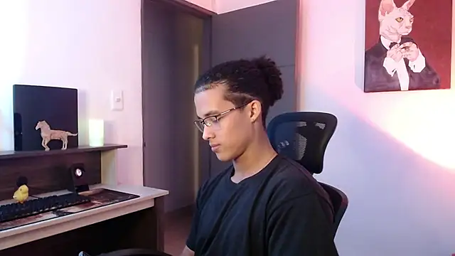 Snapshot of alejo_x3 chatting on 01/16/25, 12:01 alejo x3 online show from 01/16/25, 12:01