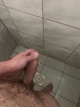 Snapshot of jhnn_ chatting on 09/27/25, 01:23 jhnn  online show from 09/27/25, 01:23