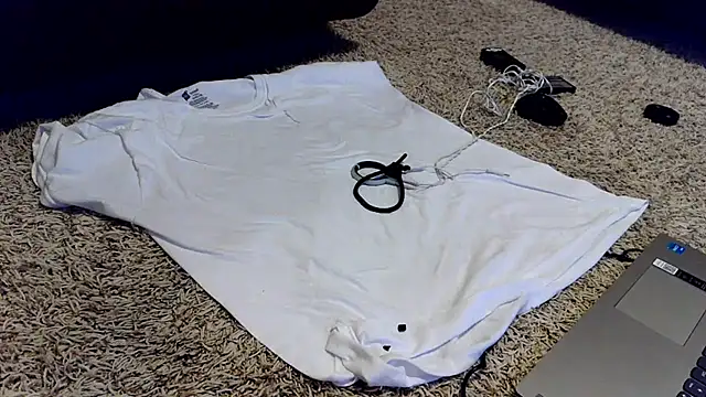 femgui69 online show from 12/03/25, 09:47