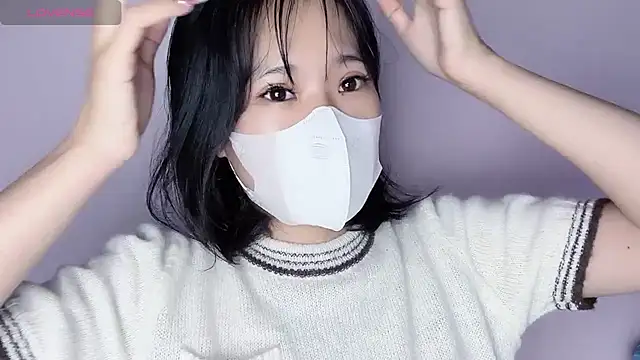 Baenee online show from 10/29/25, 05:45