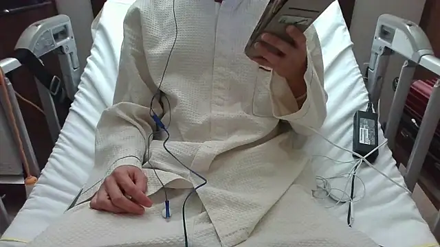 matu050556 online show from 12/22/25, 10:48