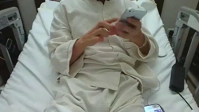 matu050556 online show from 12/21/25, 10:39