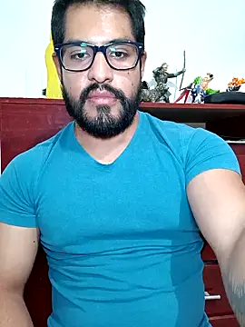 Snapshot of HombreS3n chatting on 03/22/25, 01:54 HombreS3n online show from 03/22/25, 01:54