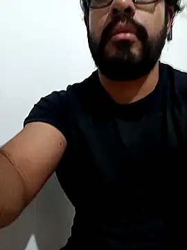 Snapshot of HombreS3n chatting on 10/20/25, 04:03 HombreS3n online show from 10/20/25, 04:03