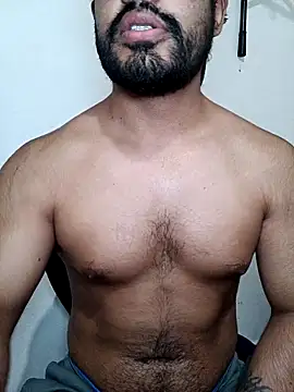 Snapshot of HombreS3n chatting on 09/30/25, 10:38 HombreS3n online show from 09/30/25, 10:38