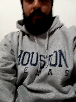 Snapshot of HombreS3n chatting on 01/11/25, 03:23 HombreS3n online show from 01/11/25, 03:23