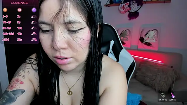 AilynRed online show from 10/19/25, 01:30