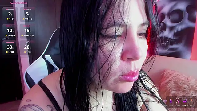 Snapshot of AilynRed chatting on 06/20/26, 03:00 AilynRed online show from 06/20/26, 03:00