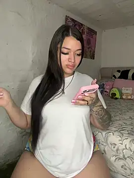 GemaGranadoss online show from 04/05/26, 06:58