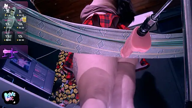 waterfalls girl online show from 03/10/26, 12:58